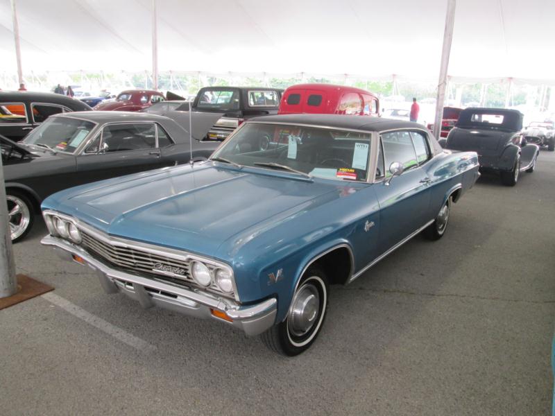 Chevrolet_1966_396_Caprice_